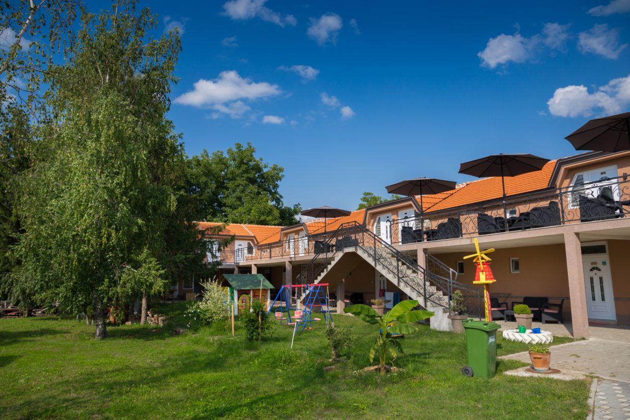 Apartmani "Roshu" Soko Banja Esterno foto